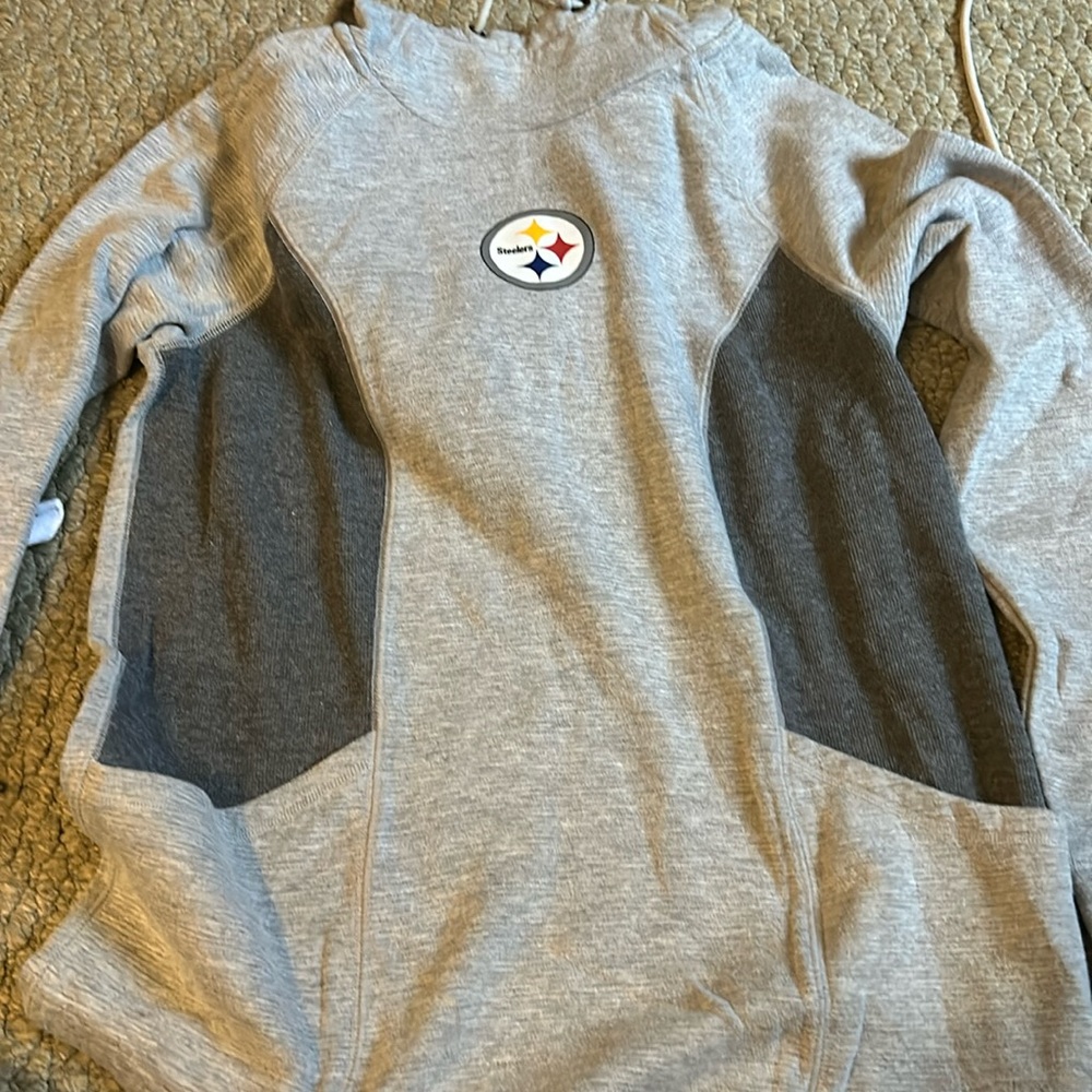 47 brand women’s pittsburgh steeler sweatshirt medium